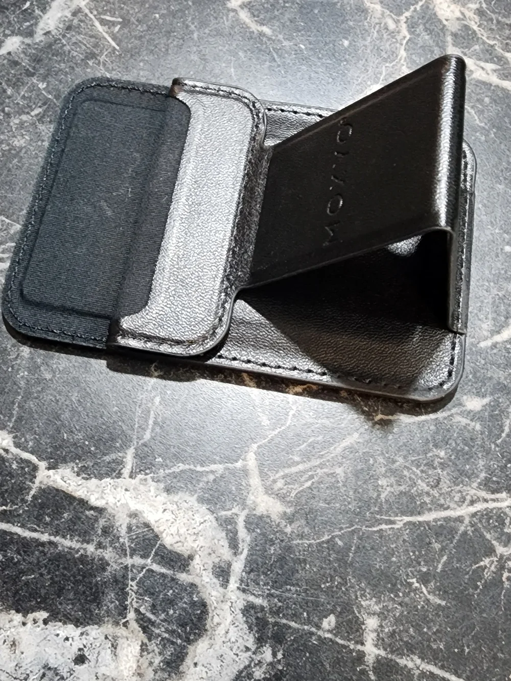 Black Leather Magsafe Clip Case/stand